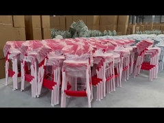 জলরোধী প্লাস্টিকের স্ট্যাকিং ডাইনিং চেয়ার রঙিন সবুজ প্লাস্টিকের ডাইনিং চেয়ার